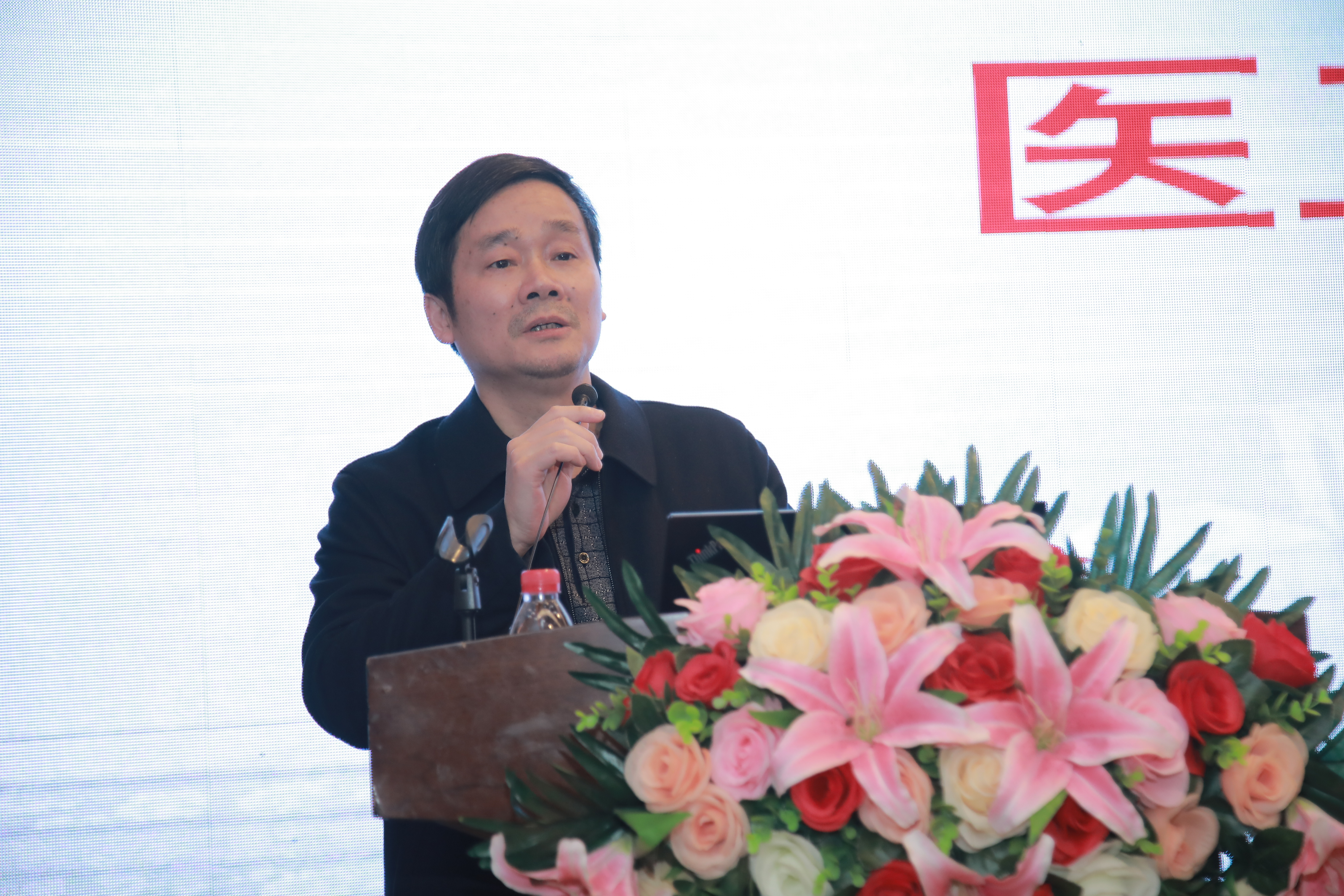 懷化市第一人民醫(yī)院副院長李永平.JPG 懷化市第一人民醫(yī)院副院長李永平.JPG